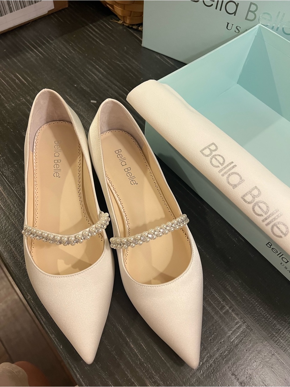 Bella Belle Lucy Ivory Pearl-Embellished Pointed Flats size 9 NEW!